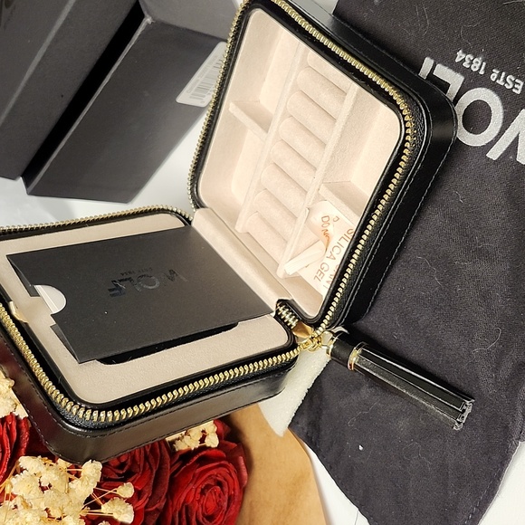 Wolf Caroline Zip Travel Case - Picture 2 of 3